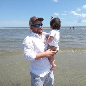 Meet your Posher, Lee